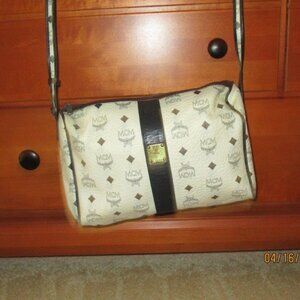 Women cross body bag